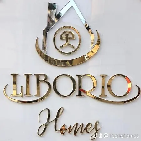 Liborio Homes アパート