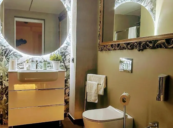 Liborio Homes * Katánie