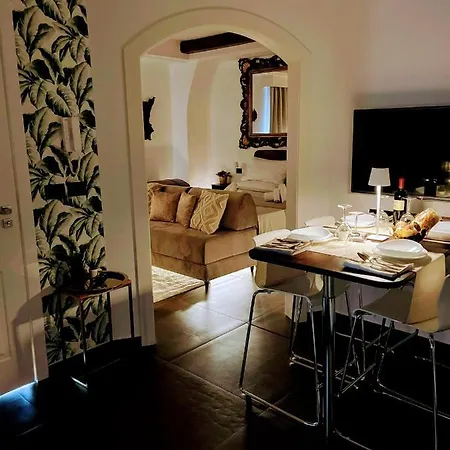 Liborio Homes 아파트 *